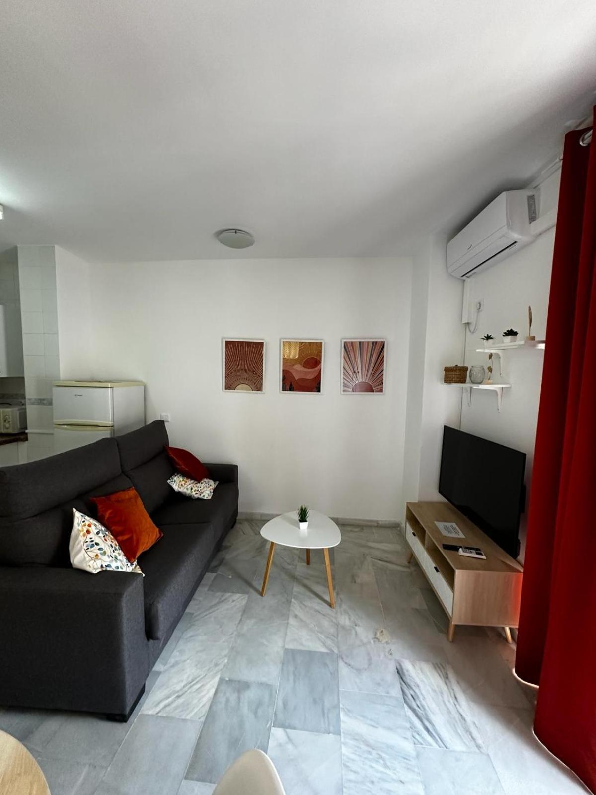 Apartamentos Don Diego La Carihuela Torremolinos Bagian luar foto